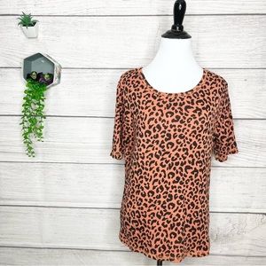 Capsule Cheetah Leopard Animal Print Tee  T-shirt Casual Top Women’s Size Medium